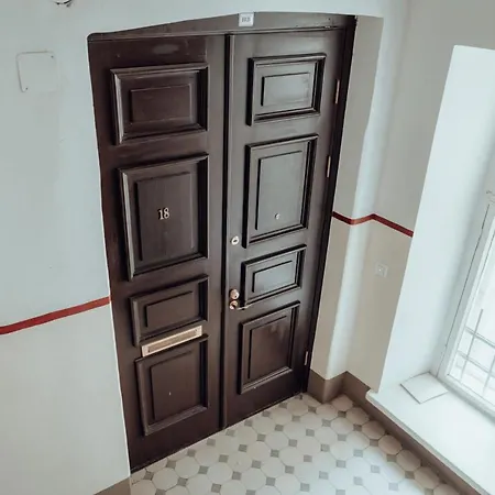 Appartement Dream - Spacious 1-bedroom In The Old Town *