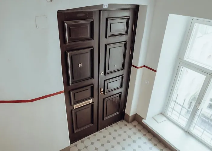 דירה Dream - Spacious 1-bedroom In The Old Town *